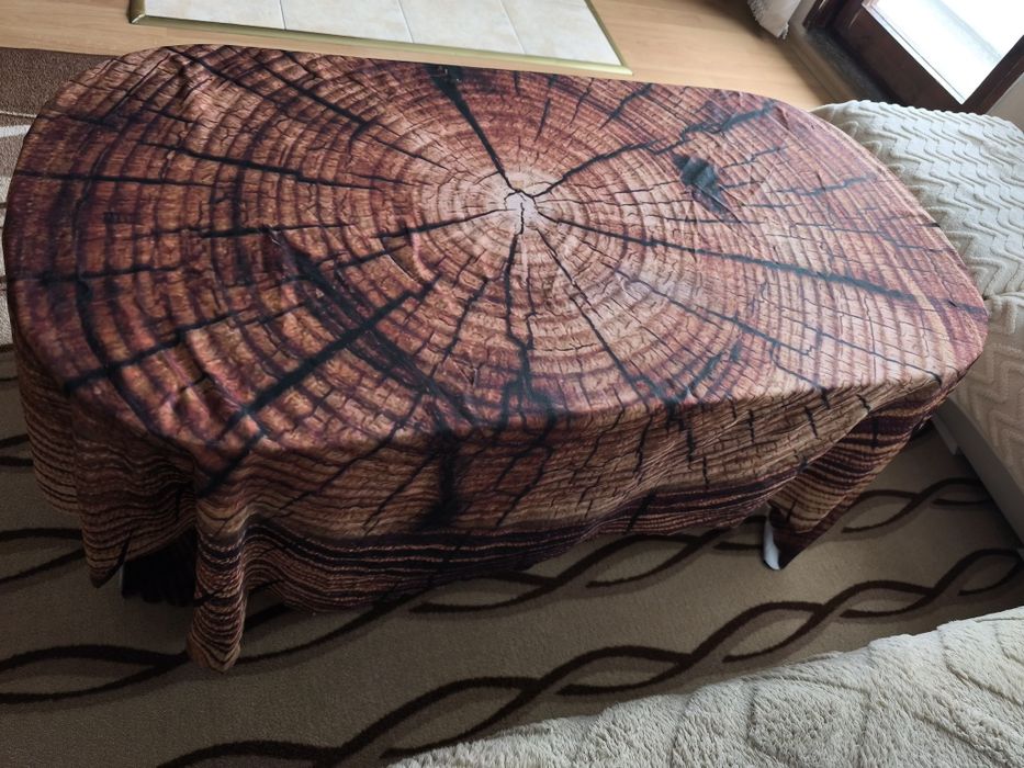 Покривка за маса имитиращо дърво