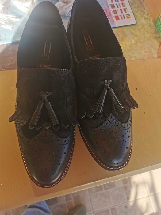 Sandale și pantofi din piele naturala interior exterior