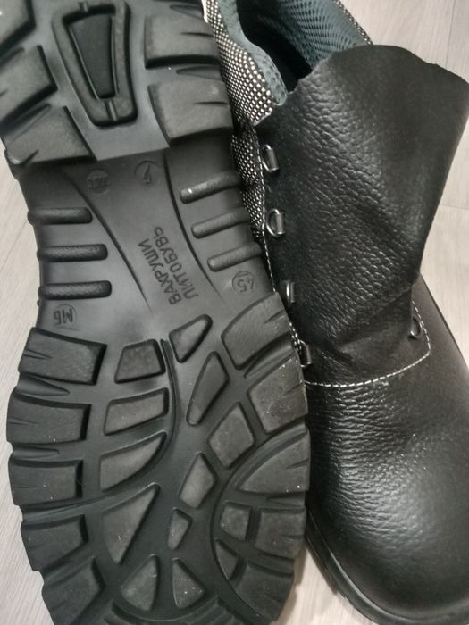 Продам рабочий ботинки