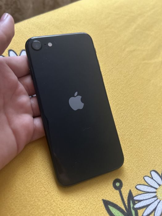 iPhone SE 3 (2022) A15 Bionic deblocat iCloud si SIM