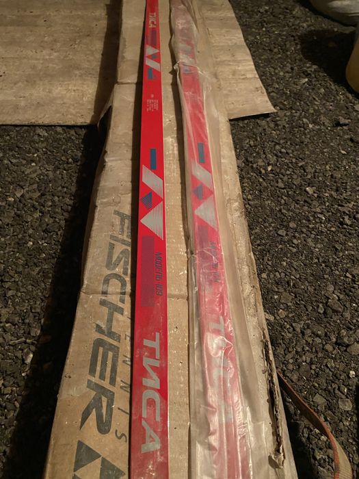 Продам лыжи  тиса бегавые