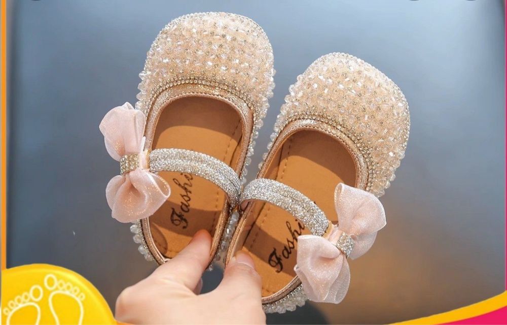 Продам платье на годик