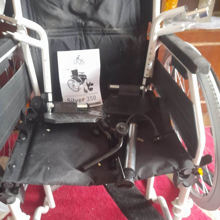 Продам инвалидную коляску