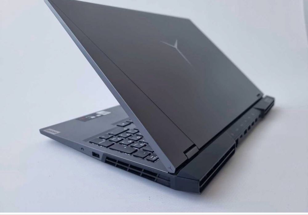 Lenovo Legion 5 Pro – Ryzen 5 / RTX 3060 / 16GB RAM