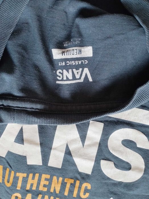 Оригинални шорти и блуза Vans - L размер