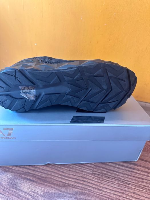Emporio Armani - EA7 Kombat trainers