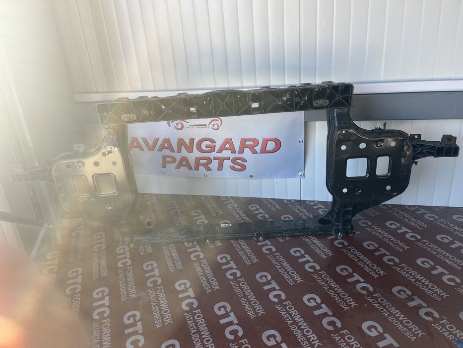 Маска,преден панел Hyundai Ioniq 2021-