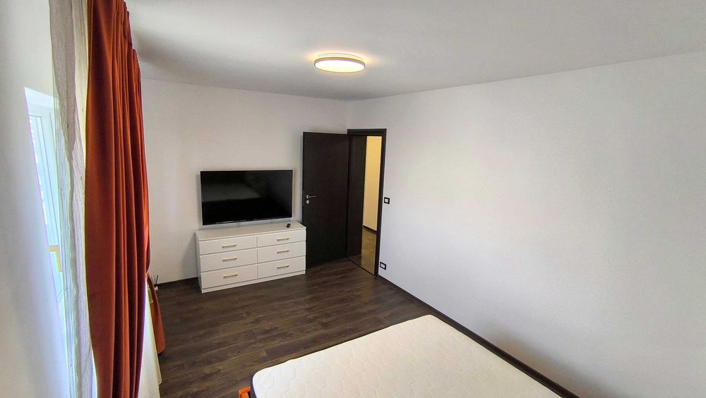 Apartament 2 camere de inchiriat 60 m², MOBILAT NOU, cu parcare