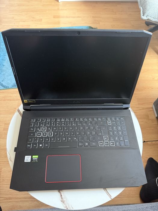 Acer Nitro 5  GAMING, i7-10750H, 16GB RAM  in stare excelenta