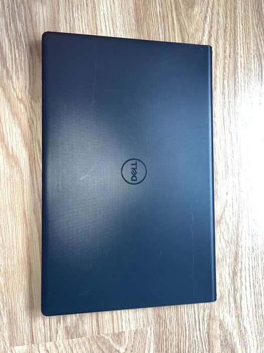 Dell Vostro 3525