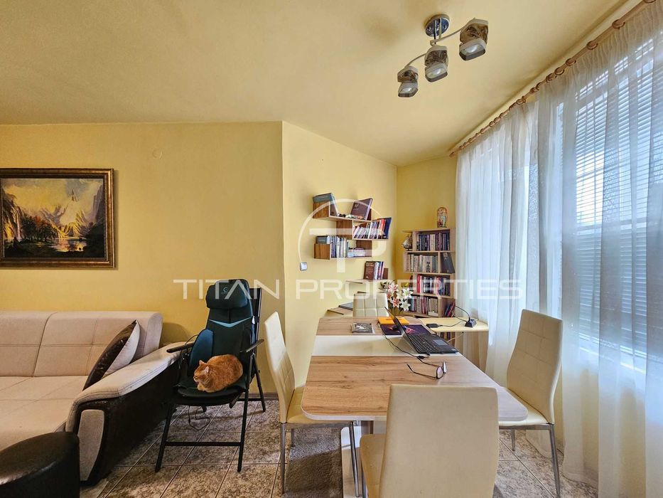 Продава се Тристаен апартамент в Пловдив, Кършияка - 63 кв.м за 1093 €/кв.м - Снимка #2