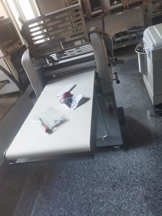 Raskatka xamir yoyadigan uskuna Xitoy maxsuloti