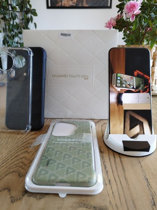 Huawei Pura 70 Ultra in stare foarte bună