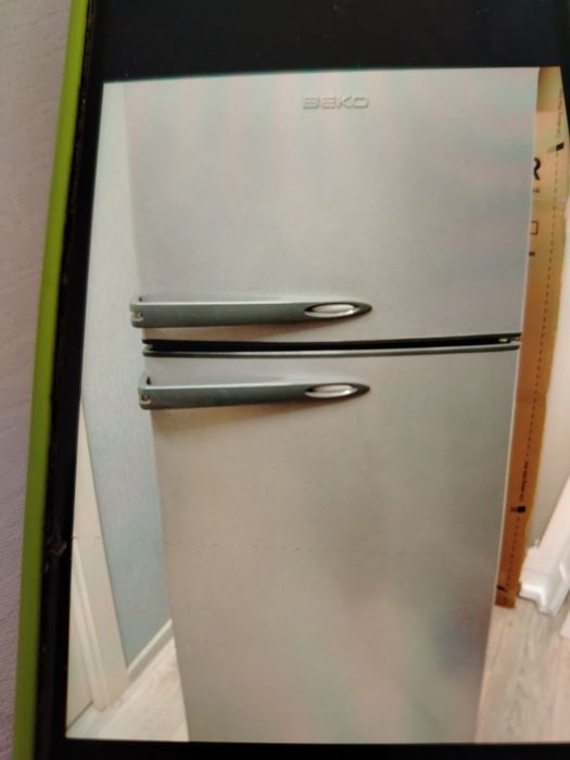 Продаётся холодильник.