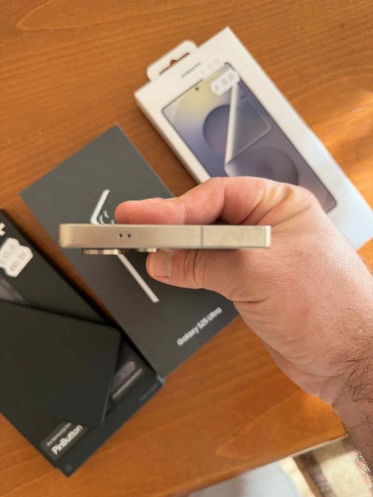 Galaxy s25 Ultra Titanium Gray 256GB с 1.5 години гаранция