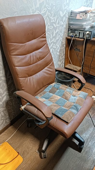 Продам офисное кресло