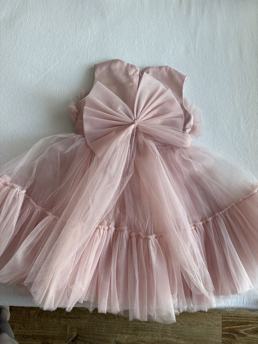 Две официални рокли за момичета