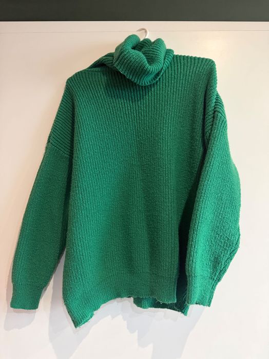 Разпродажба пуловери размер М