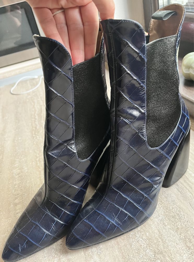 Chloe on sale wave boots