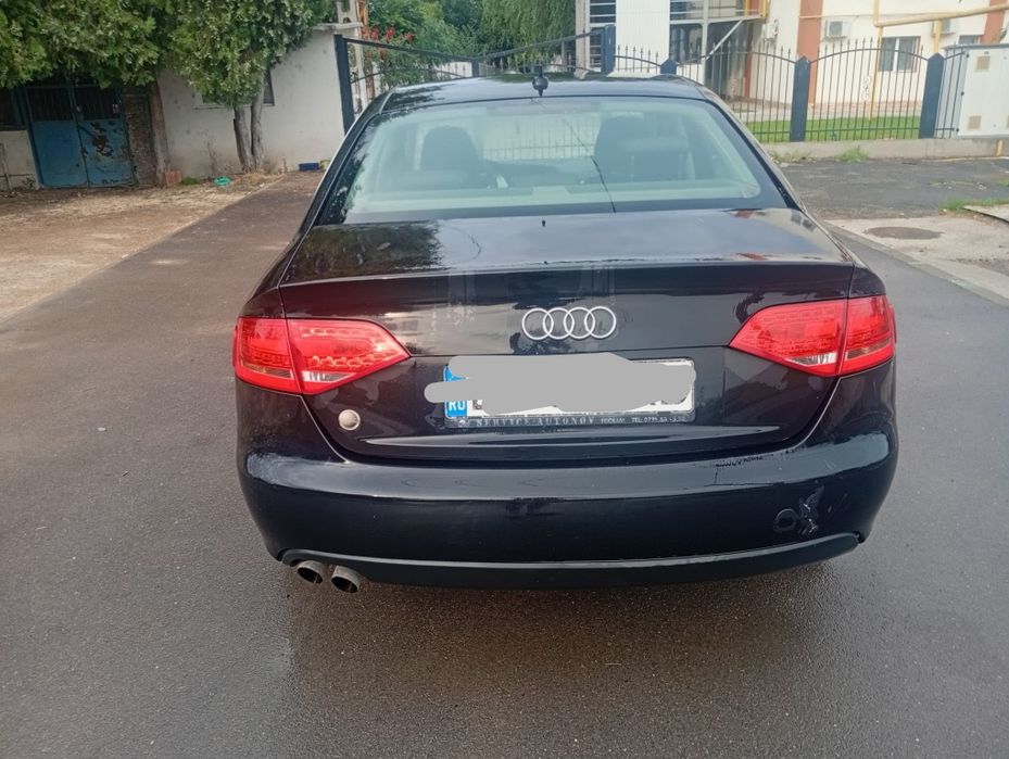 Vând audi A4 b8 2011