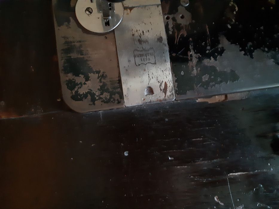 Швейная антикварная машинка