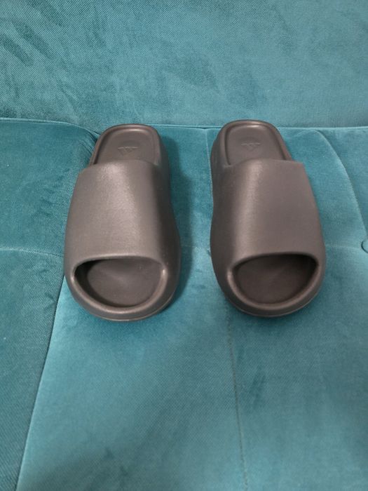 Yeezy Slide Onyx