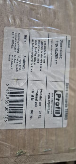 Vând scară nedesfacuta pentru pod.