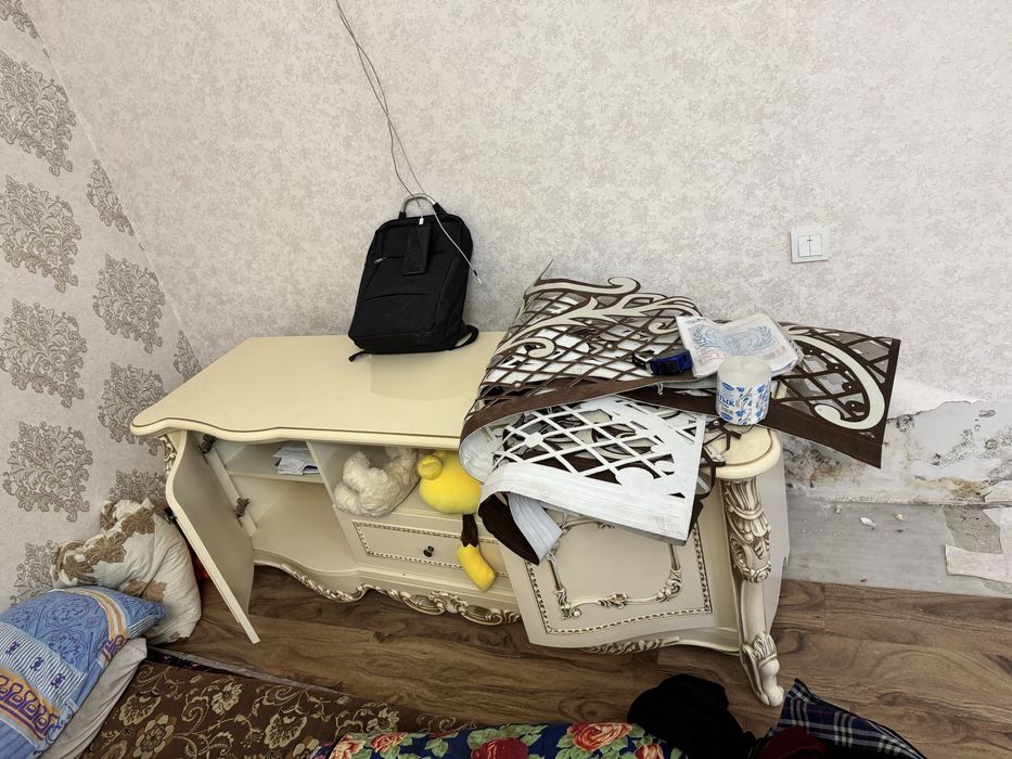 Продам стенку в идеалнов состояние