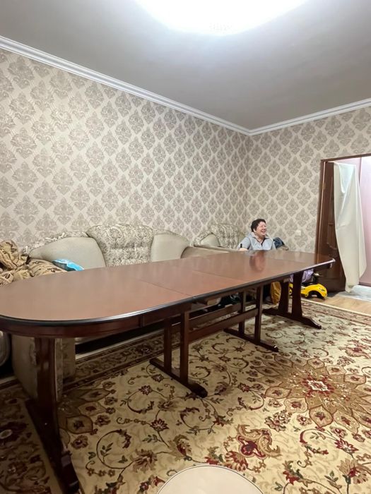 Дубовый раздвижной стол