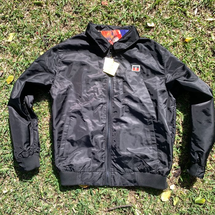 Tango Hotel by Isaak Pelayo