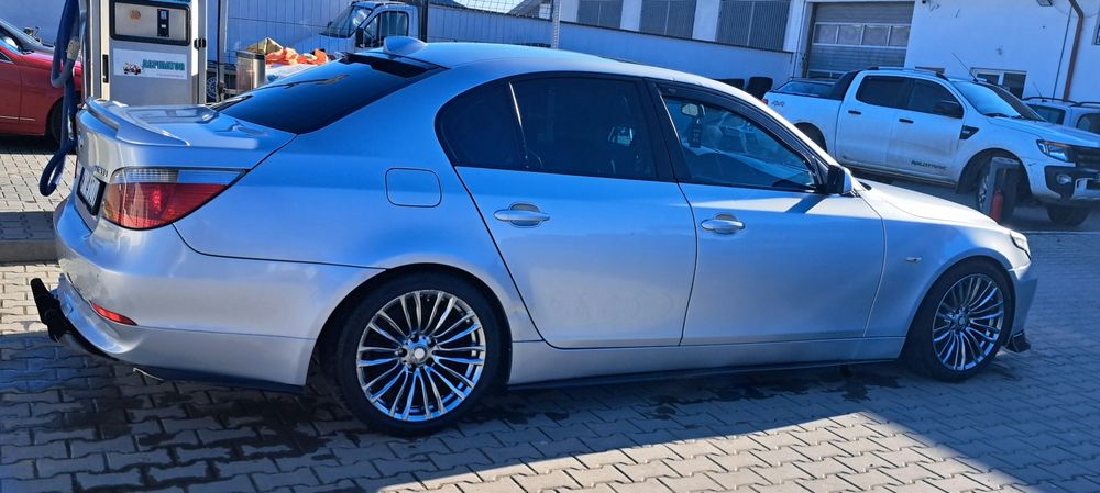 Bmw e60 530i 231cp automat