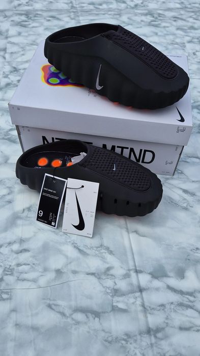 Slapi Nike Mind 001 Black Chrome 42.5
