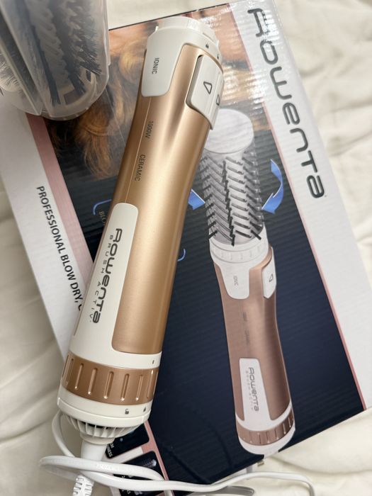 Фен щетка Rowenta