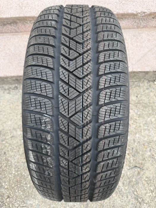 Cauc Pirelli 235/60/R18 iarna scorpion dot 2024 o buc noua rezerva