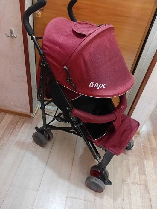 Продаётся детская коляска трость