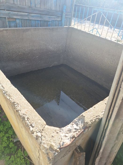 Бетонная емкость