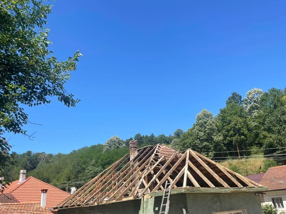 Reparatii de urgență, acoperisuri, dulgherie Hidroizolații