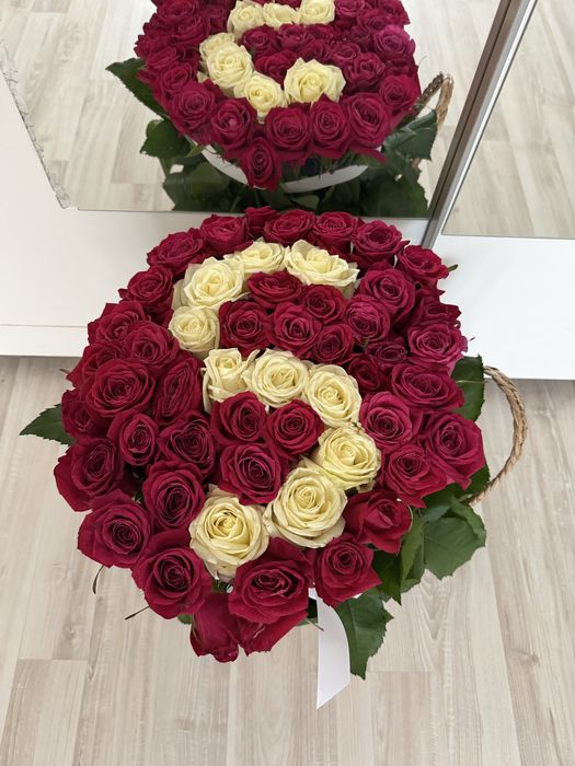 Корзина из 51 розы