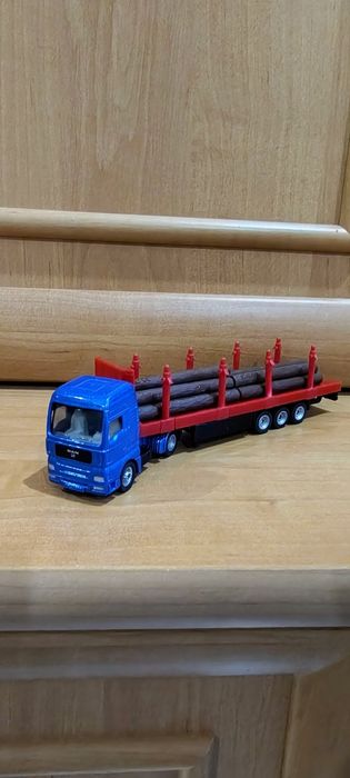 Macheta tir Siku metal scara 1/87