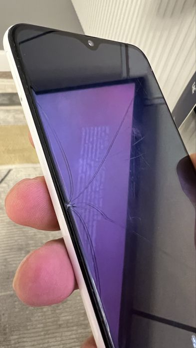 Продам Samsung A30