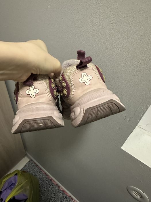 Кроссовки для девочки 33 размер