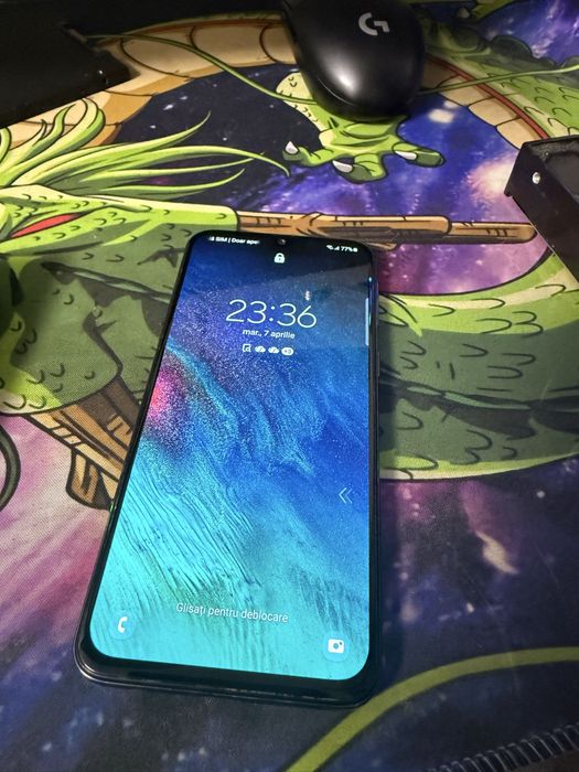 Samsung Galaxy a40 , 64gb , 4gb RAM