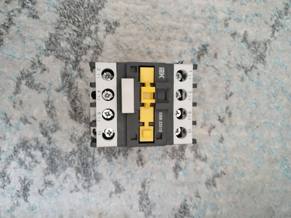 Продам  Пускатель 380 В