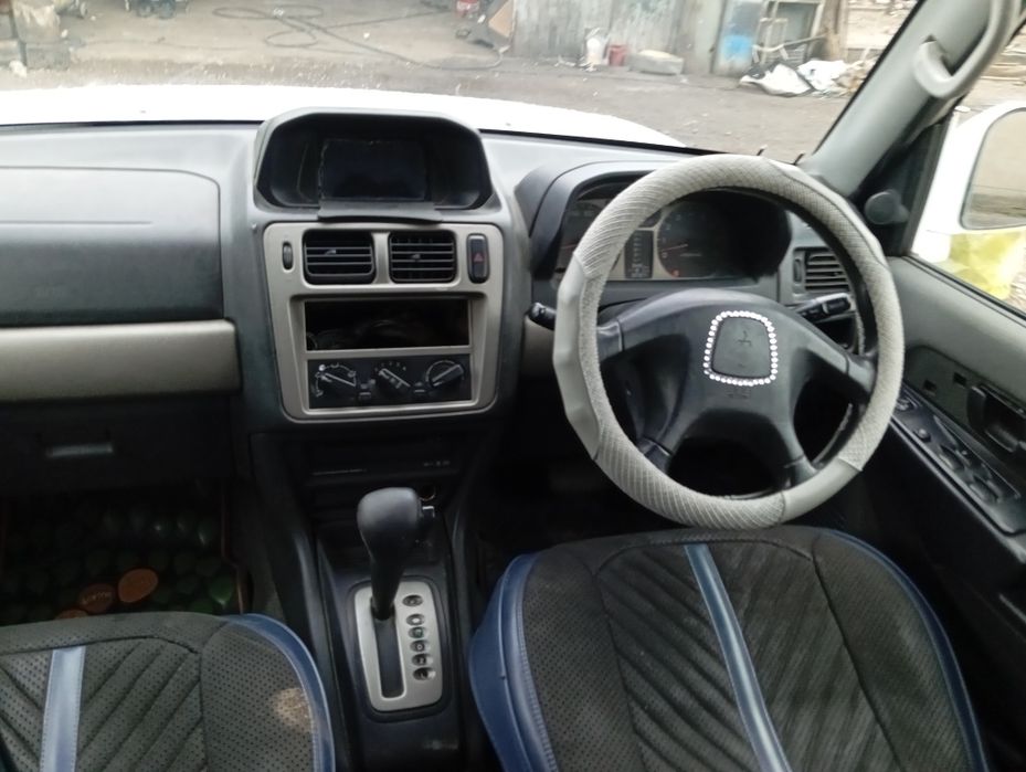 Mitsubishi Podjero io