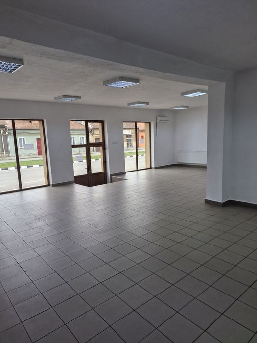 Spatiu de inchiriat