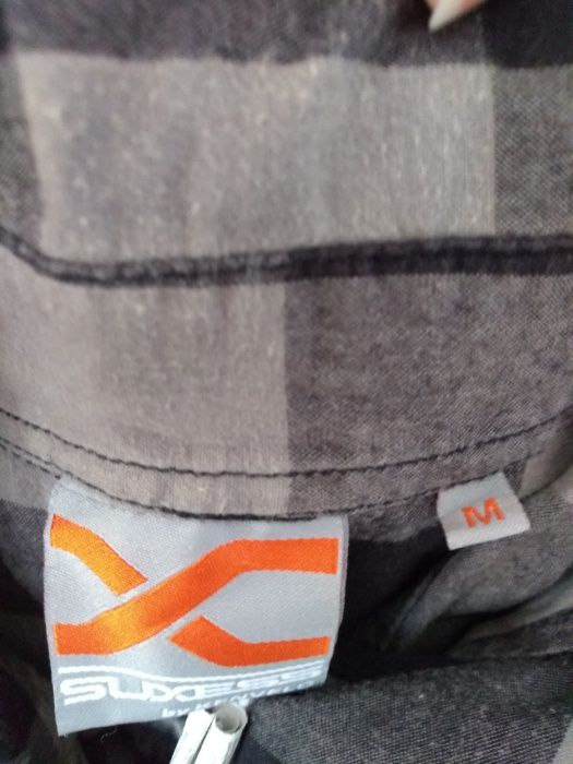 Мъжка риза различни марки