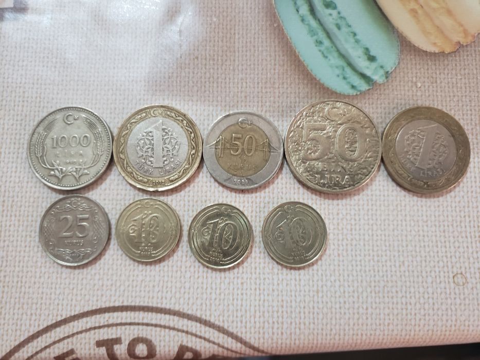 Продам монеты разные