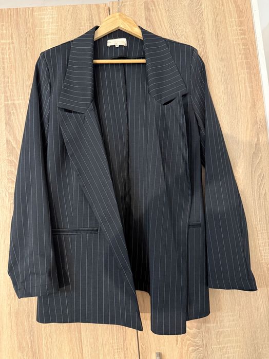 Costum elegant Mera Store