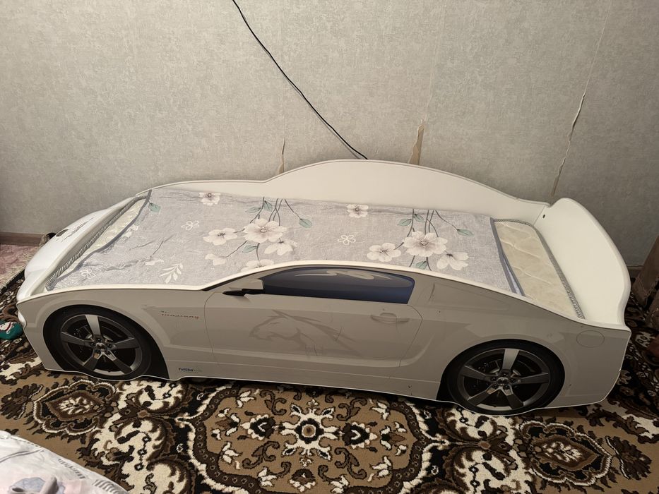 Продам детскую кроватку