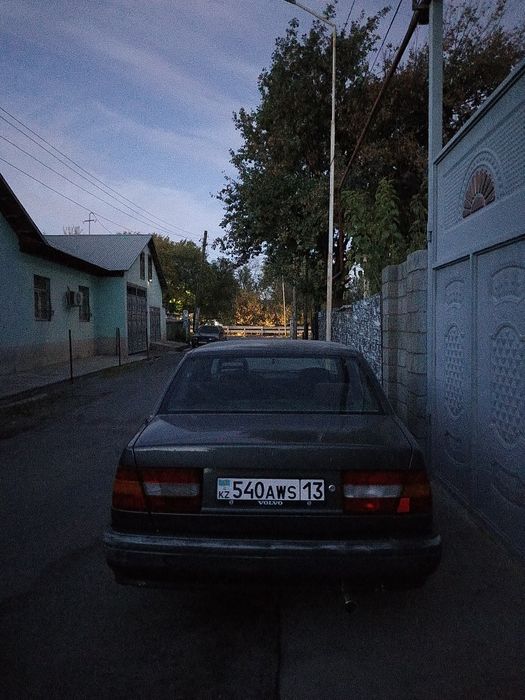Volvo     940 2.3 бензин